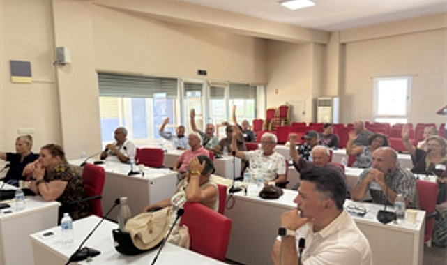 İzmir’de 30 ilçenin sesi Yurttaş Meclisi’ne taşınacak İzmir Büyükşehir Belediyesi’nin haziran ayında başlattığı Yurttaş Meclisi buluşmaları, 30