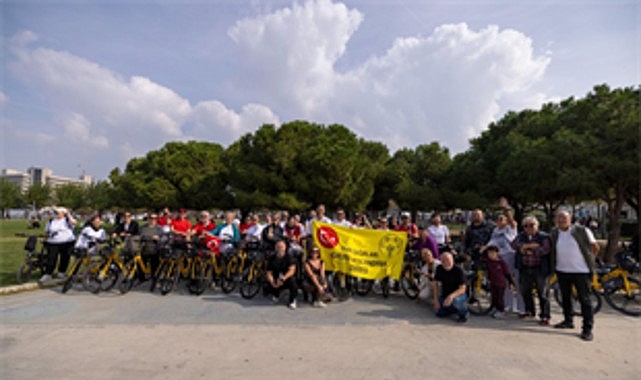 İzmir Büyükşehir Belediyesi, 29 Ekim Cumhuriyet Bayramı etkinlikleri kapsamında sağır
