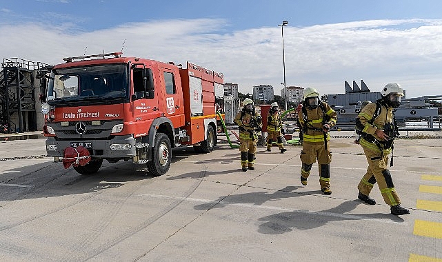 İzmir Büyükşehir Belediyesi bünyesinde göreve başlayacak 100 yeni itfaiye memuru,