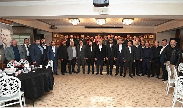 Kahramankazan Belediyespor Yeni Sezona Şampiyonluk Hedefiyle Hazırlanıyor Kahramankazan Belediye Başkanı Selim Çırpanoğlu, Profesyonelliğe Geçiş Ligi’nde (PGL) mücadele