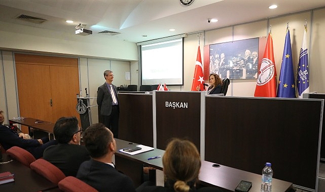 Karşıyaka Belediyesi ‘Mükemmellik’ yolunda Karşıyaka Belediyesi, kurumsal gelişimi güçlendirmek ve hizmet kalitesini artırmak amacıyla