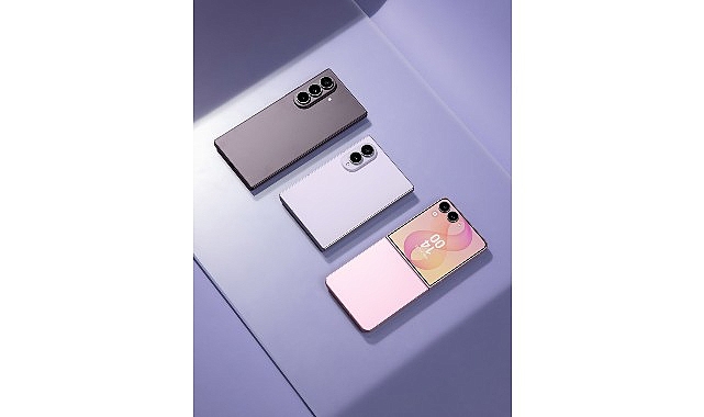 Katlanabilir telefonlarla hayatın ritmi değişiyor Katlanabilir teknoloji artık telefonu küçültmek ya da büyütmekten fazlasını yapıyor;