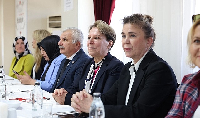 Keçiören’de “Değerlerimizin İzinde Kadın ve Aile” Söyleşisi Düzenlendi Keçiören Belediyesi Barbaros Hayrettin Mahalle Konağı’nda, “Değerlerimizin İzinde Kadın ve