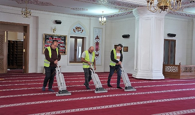 Keçiören’de ibadethaneler pırıl pırıl Keçiören Belediyesi, ilçe genelindeki cami ve ibadethanelerde sürdürdüğü düzenli temizlik