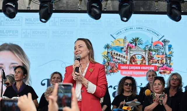 Kemeraltı’nın sokakları festivalle şenlendi Konak Belediyesi’nin, Tarihi Çarşı’nın köklü tarihini ve zengin gastronomi kültürünü