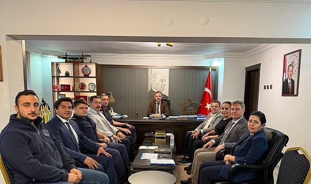 Kemer’de İlçe Kutlama Komitesi Toplantısı Kemer'de Kemer Kaymakamı Ahmet Solmaz başkanlığında "İlçe Kutlama Komitesi Toplantısı"