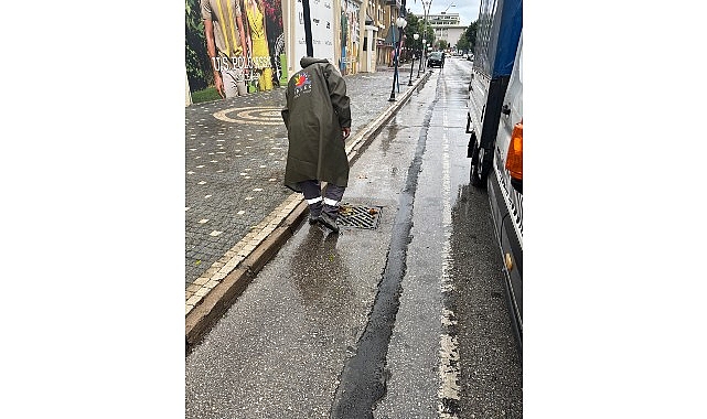Kemer’de kış hazırlıkları Kemer Belediyesi Fen İşleri Müdürlüğü ekipleri, kış aylarında yaşanabilecek olumsuzlukların