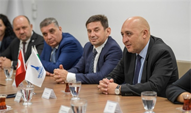 Kırcaali’de İzmir Haftası hazırlığı İzmir’in kardeş şehri Kırcaali’nin Belediye Başkanı Erol Mümün, İzmir Büyükşehir