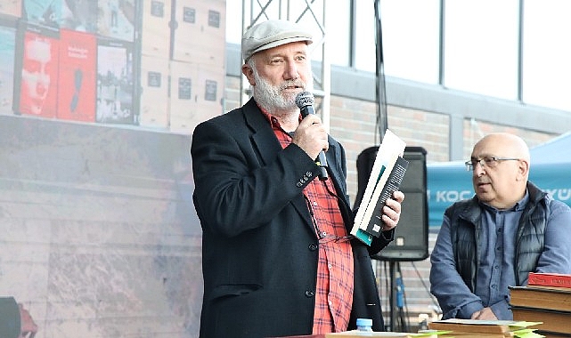 Uluslararası 16. Kocaeli Kitap Fuarı’nda bir araya gelen sahaflar, kitapların