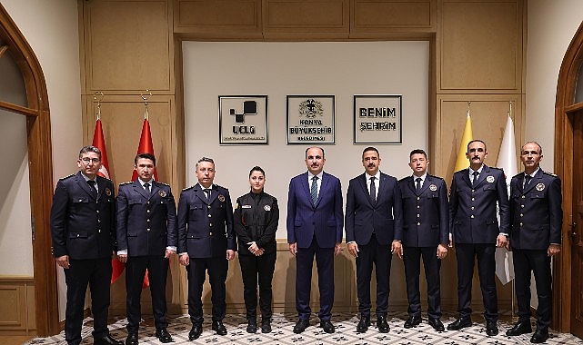 Konya İtfaiye Teşkilatı Heyeti İtfaiye Haftası Vesilesiyle Başkan Altay’ı Ziyaret Etti Konya Büyükşehir Belediye Başkanı Uğur İbrahim Altay, İtfaiye Haftası vesilesiyle