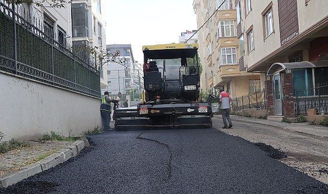 Maltepe Belediyesi, ilçe genelinde sürdürdüğü asfalt çalışmalarına Bağlarbaşı Mahallesi Nermin