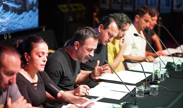 Mirali Murat Çelen’in “Khal ve Fatık” Oyunu Muhsin Ertuğrul Okumalarının Yeni Konuğu Oldu İstanbul Büyükşehir Belediyesi Şehir Tiyatroları, 18-35 yaş arası genç oyun