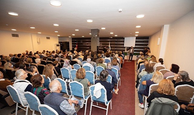 Narlıdere 3. Yaş Üniversitesi’nde İlk Ders Zili Çaldı Narlıdere Belediyesi tarafından açılan 3. Yaş Üniversitesi’nde ilk ders zili