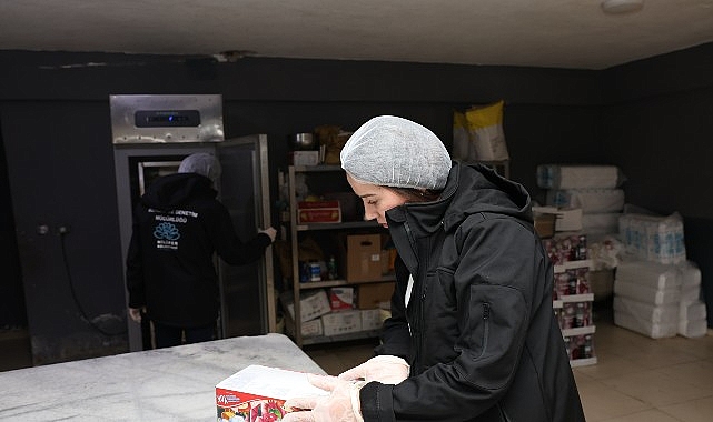 Nilüfer’de okul kantinlerine denetim Nilüfer Belediyesi, yeni eğitim-öğretim yılının başlamasıyla birlikte öğrencilerin sağlıklı ve
