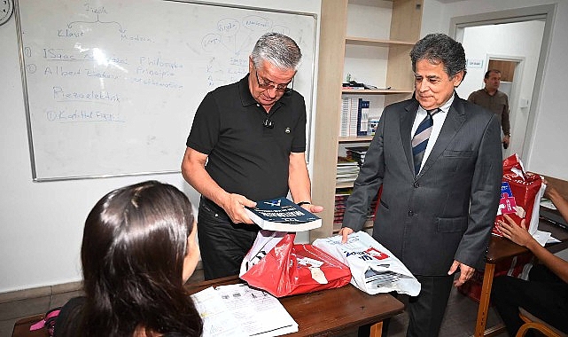 Kemer Belediye Başkanı Necati Topaloğlu'nun “Eğitim varsa gelecek var” sloganı