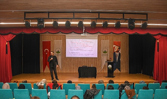 Osmangazi Belediyesi KPSS Adaylarının Yanında Osmangazi Belediyesi, üniversite ve lise sınavlarına yönelik eğitim desteklerinin yanı
