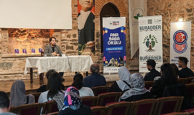 Osmangazi’de “Ana Baba Okulu” Başladı Osmangazi Belediyesi, “Güçlü Aile, Sağlıklı Toplum” anlayışı doğrultusunda hayata geçirdiği