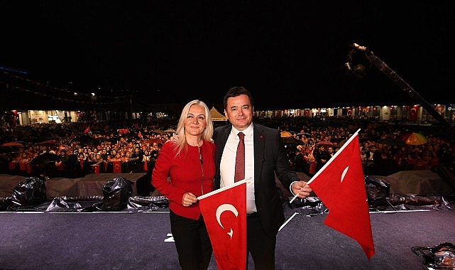 Osmangazi’de Cumhuriyet Coşkusu Dolu Dolu Yaşanacak Osmangazi Belediyesi, Cumhuriyet’in kuruluşunun 103. yıl dönümünü kentin dört bir