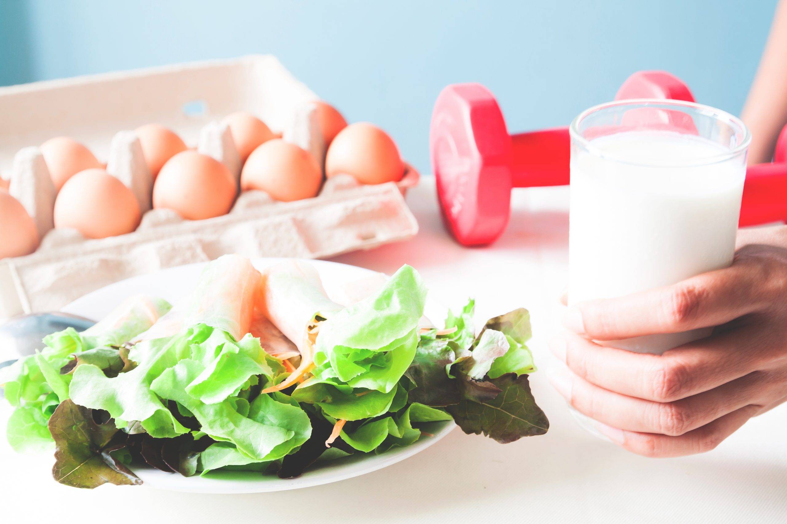 Protein tüketmek tek başına yeterli değil: Vücutta nasıl kullanılıyor? Kas kütlesinin korunması ve doku onarımı için önemli bir besin
