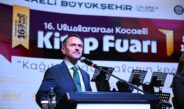 Protokolden Kitap Fuarı’na övgü üzerine övgü 16. kez kapılarını açan Uluslararası Kocaeli Kitap Fuarı, Kocaeli Kongre