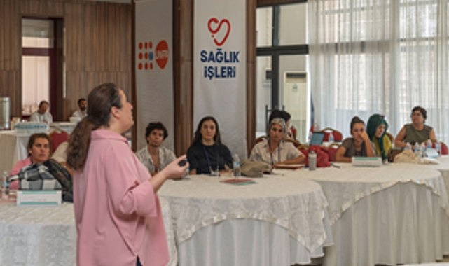 Sağlık Aracıları sahaya çıkıyor Erken yaşta ve zorla evliliklerin önlenmesi amacıyla İzmir Büyükşehir Belediyesi