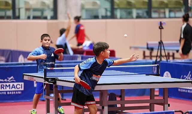 Selçuklu Belediyesi Masa Tenisi Turnuvası Sona Erdi Selçuklu Belediyesi’nin sporu her yaş grubuna yaymak ve masa tenisine