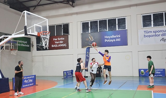 İnegöl Belediyesi tarafından düzenlenen ve 42 takım ile toplam 210