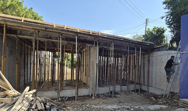 Tekirova’da taşkın riskine karşı köprü çalışması tamamlandı Tekirova Mahallesi Kızılöziçi Deresi’nde, özellikle yoğun yağış dönemlerinde su geçiş