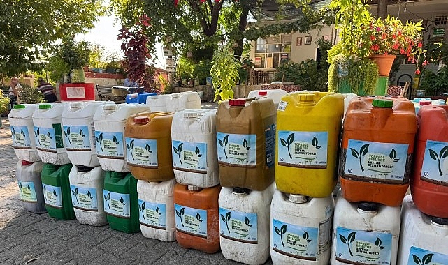Yenişehir Belediyesi’nden üreticiye can suyu Mersin Yenişehir Belediyesi, tarımsal üretimin sürdürülebilirliğine katkı sağlamak, çiftçilerin girdi