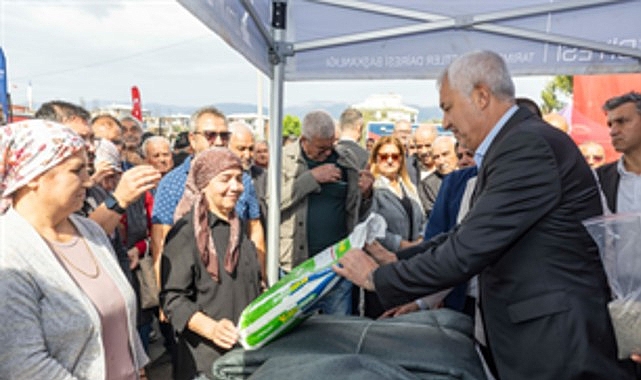 Zeytinde ortak akıl sahaya taşınıyor Türkiye’nin yağlık zeytin üretiminin yüzde 20’sini karşılayan İzmir’de, zeytinin geleceği